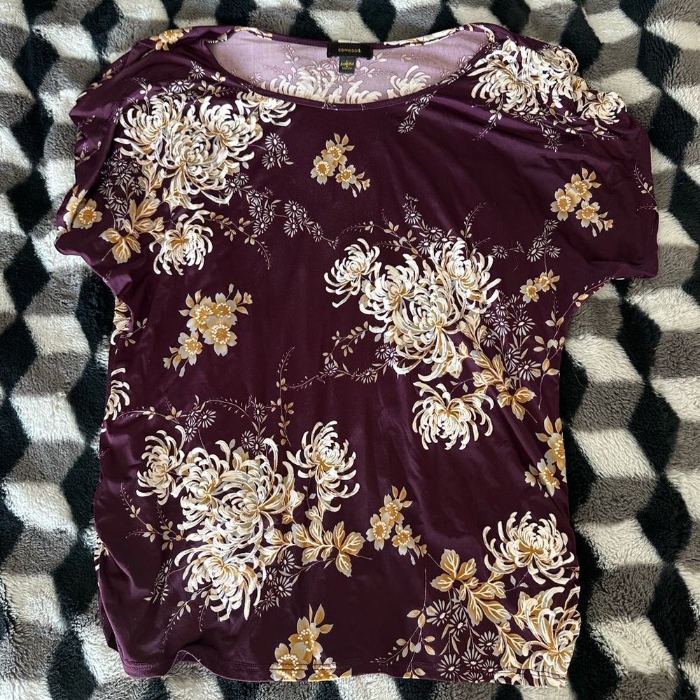 Expresso Floral Women's Cold Shoulder Top - Purple and Cream
